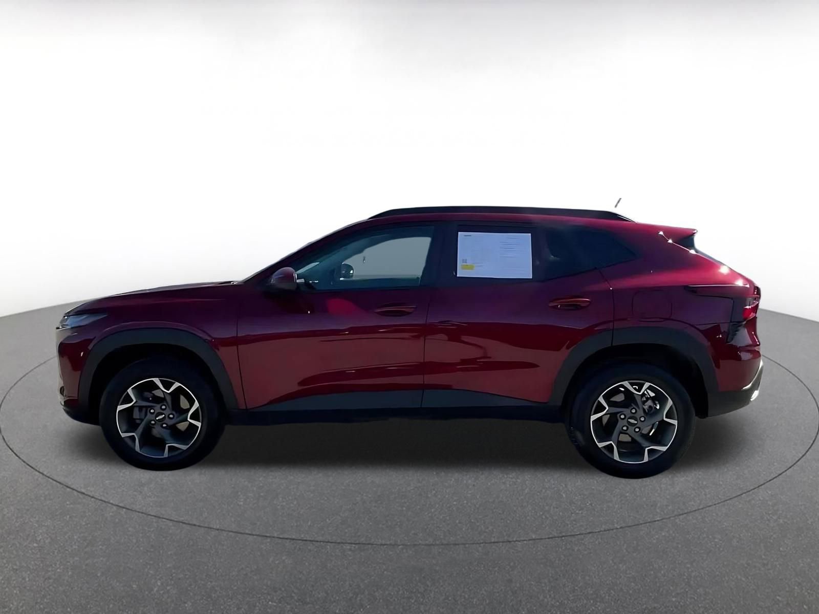 Thumbnail: 2025 Chevrolet Trax - 9