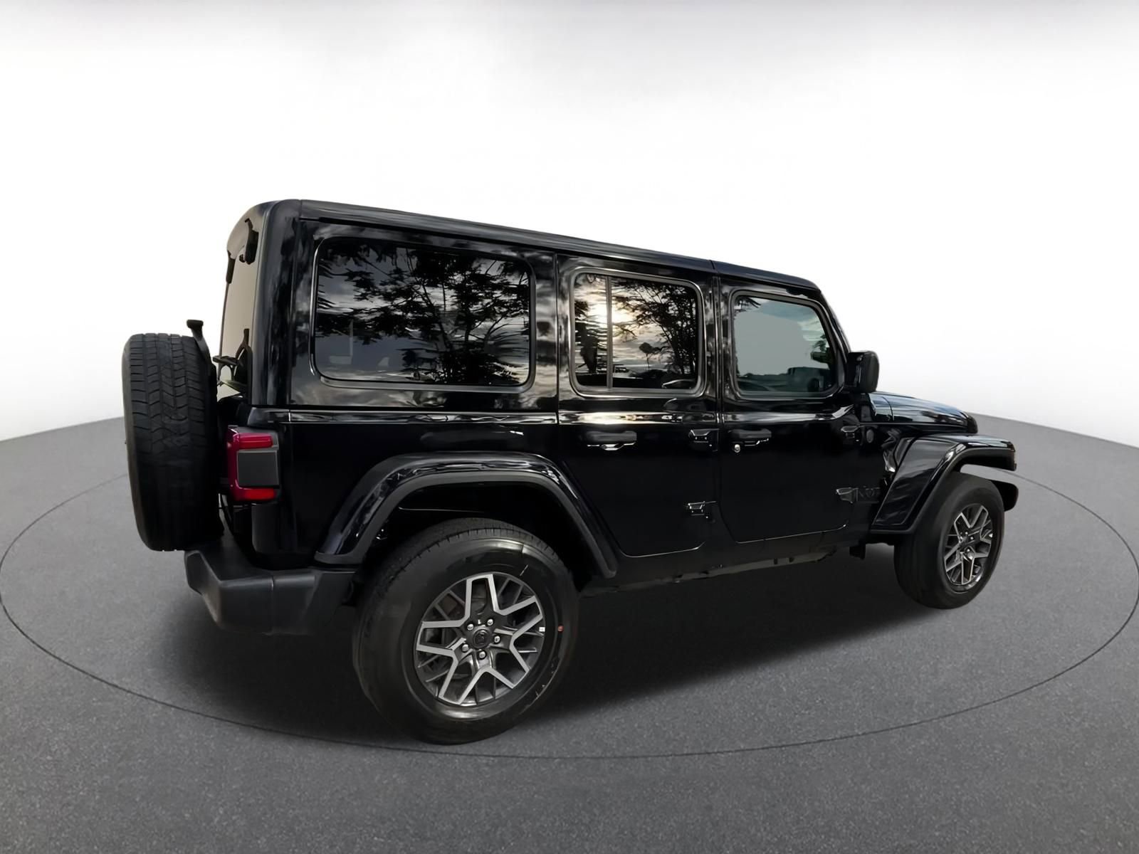 Thumbnail: 2025 Jeep Wrangler - 15