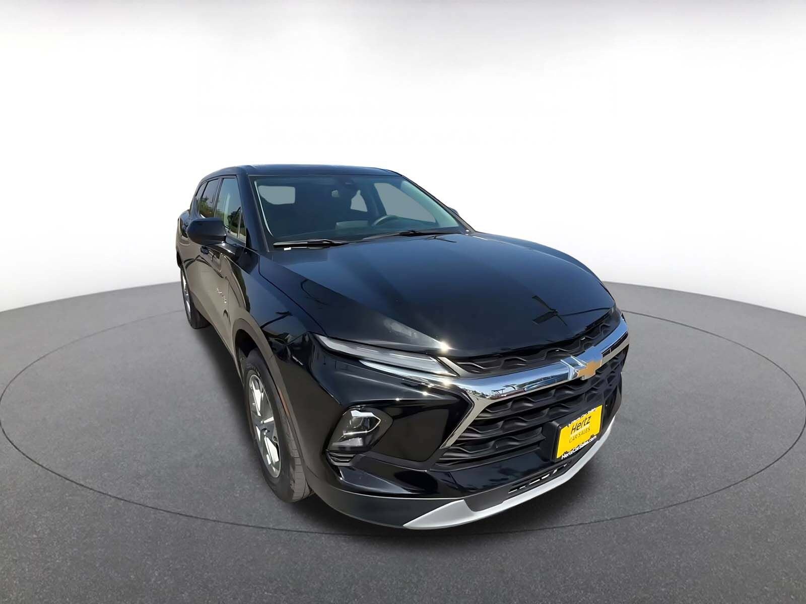 Thumbnail: 2025 Chevrolet Blazer - 3