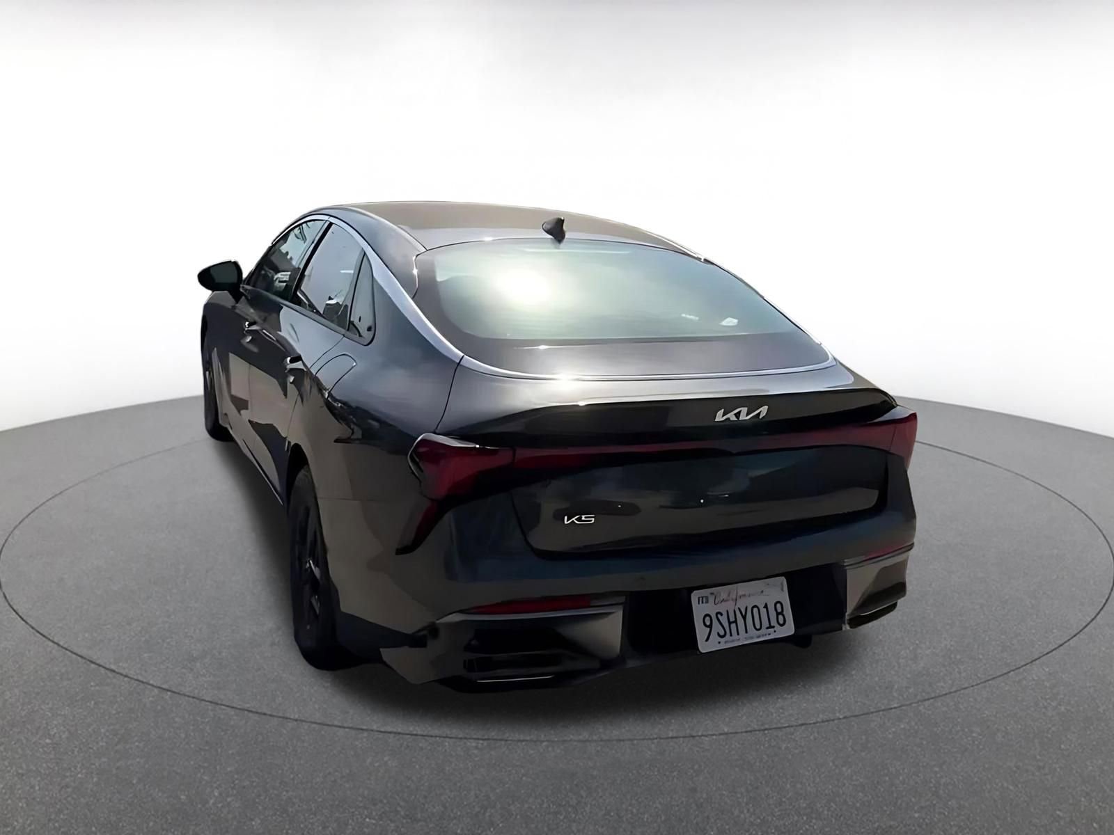 Thumbnail: 2025 Kia K5 - 10