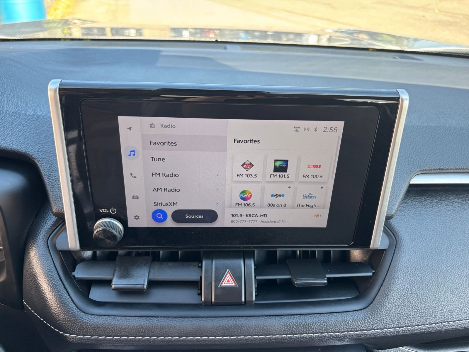 Thumbnail: 2025 Toyota RAV4 - 21