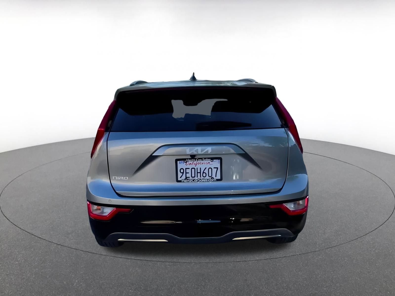 Thumbnail: 2023 Kia Niro - 12
