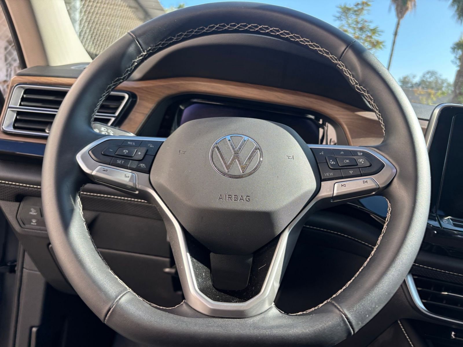 Thumbnail: 2025 Volkswagen Atlas - 29