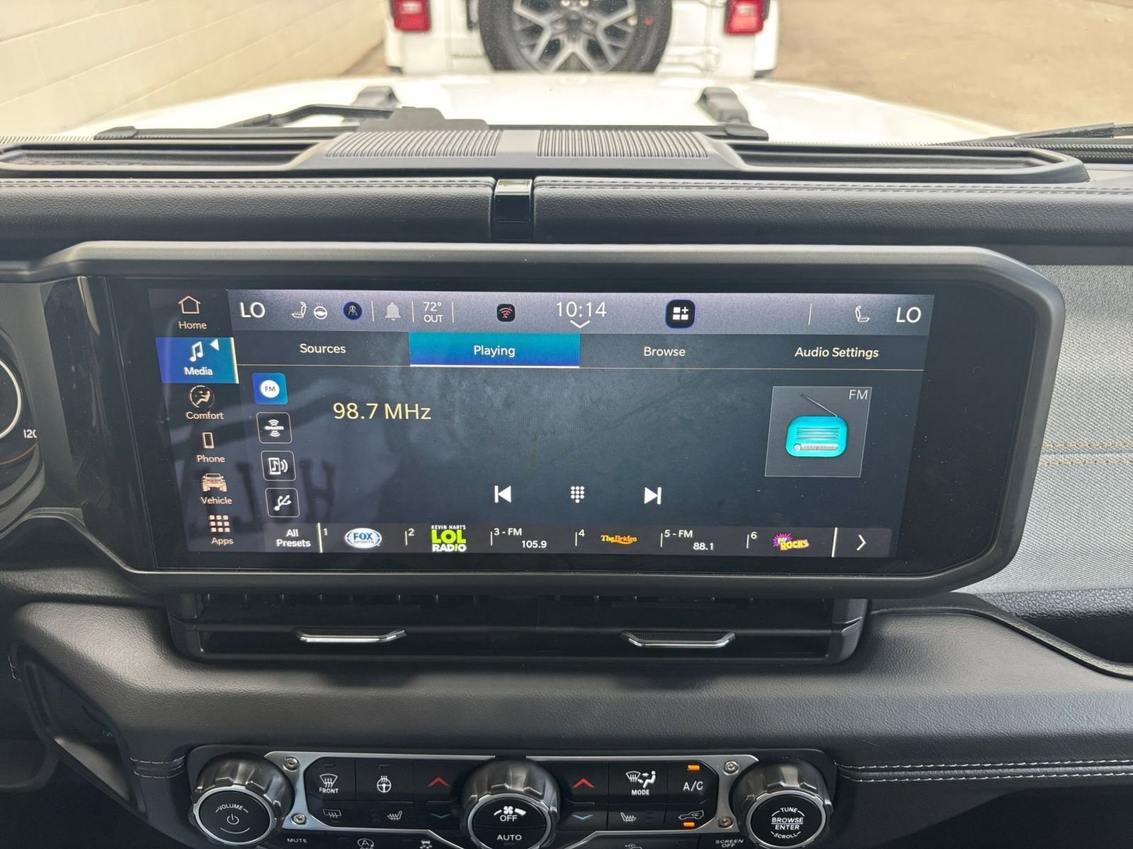 Thumbnail: 2025 Jeep Wrangler - 21