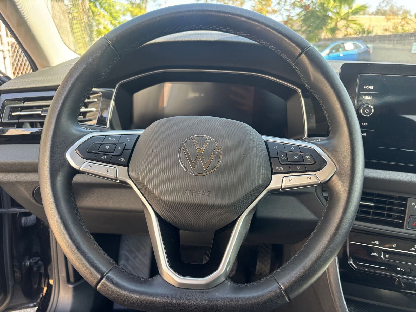 Thumbnail: 2025 Volkswagen Jetta - 28