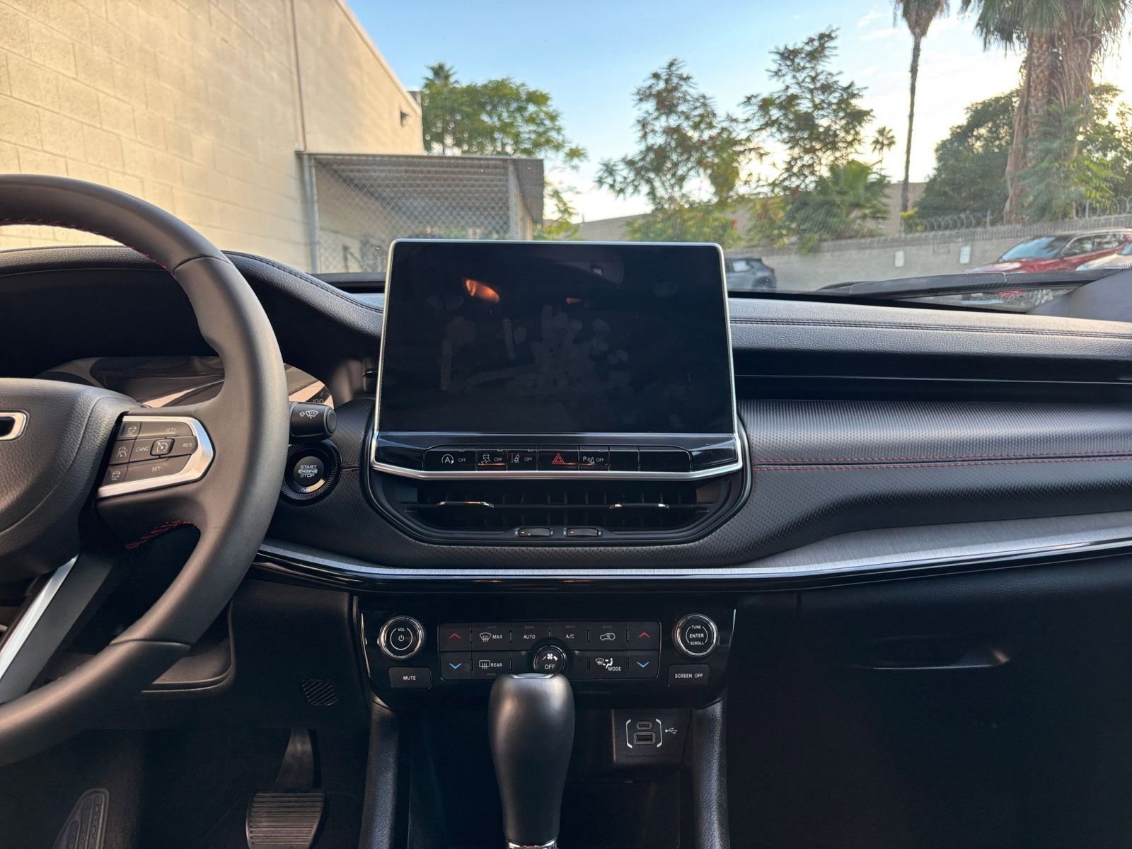 Thumbnail: 2025 Jeep Compass - 18