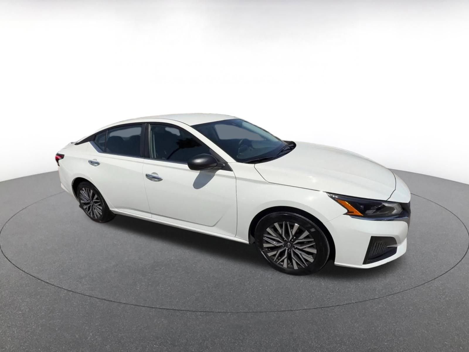 Thumbnail: 2025 Nissan Altima - 2