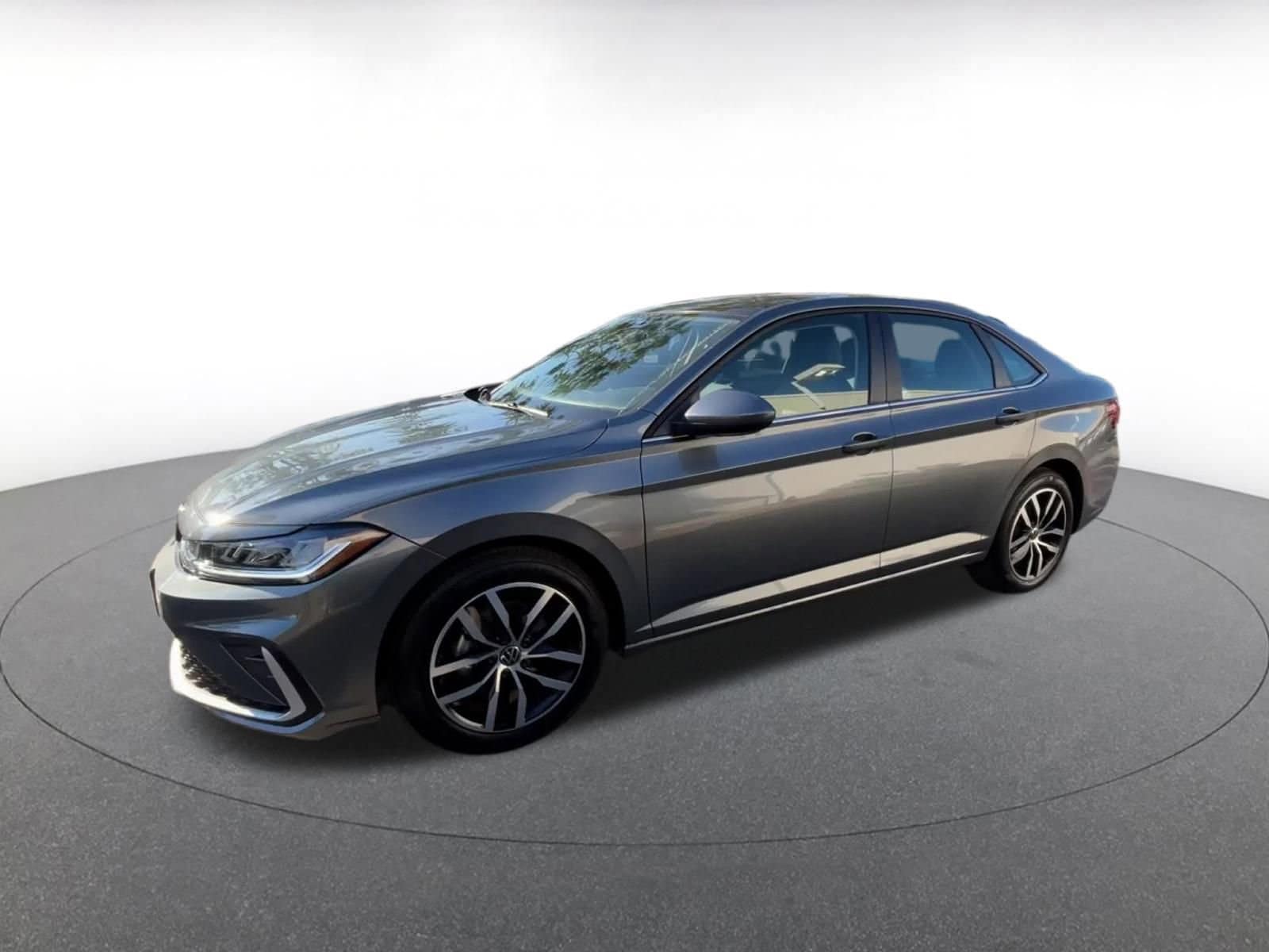 Thumbnail: 2025 Volkswagen Jetta - 8