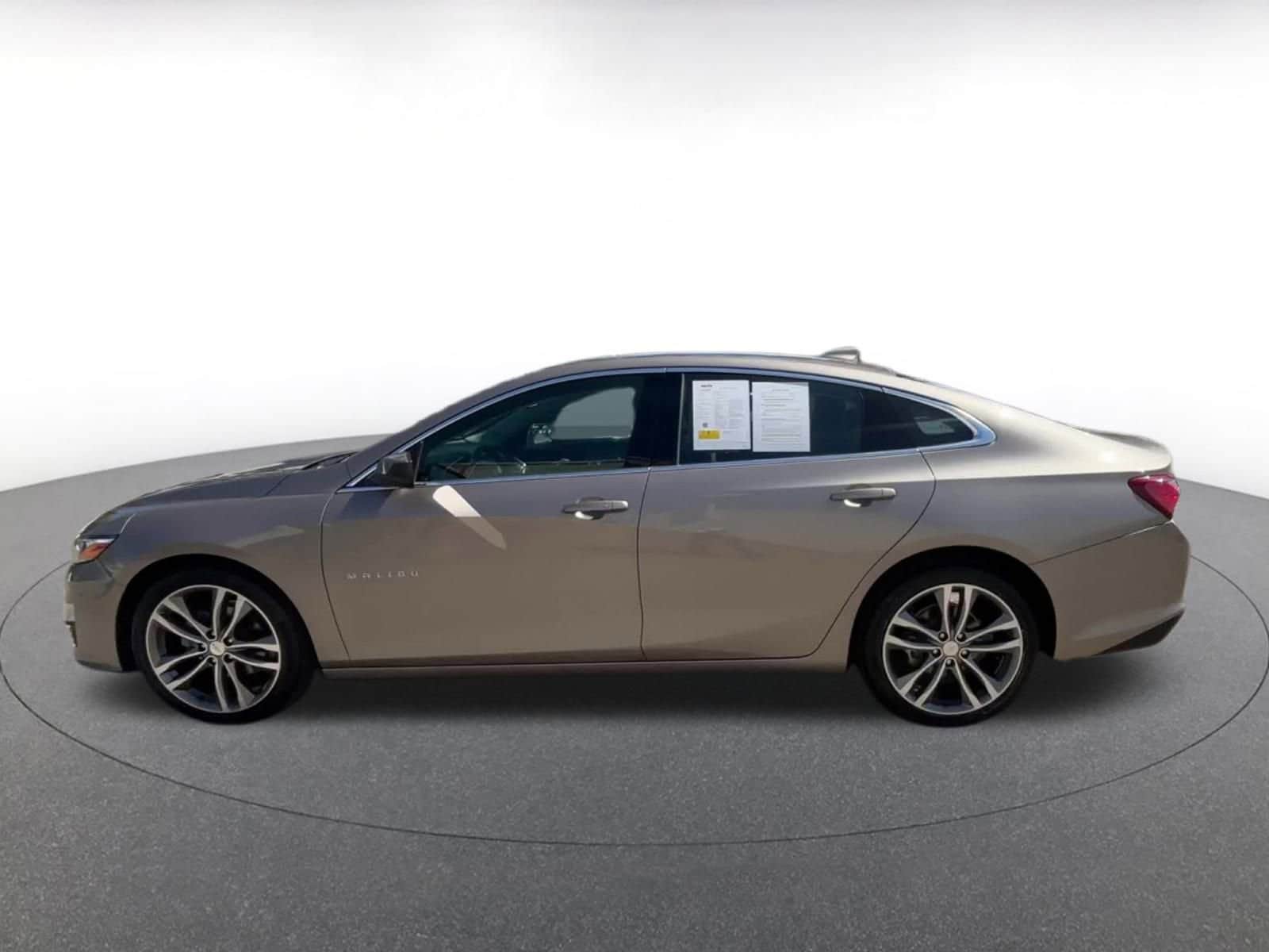 Thumbnail: 2024 Chevrolet Malibu - 9