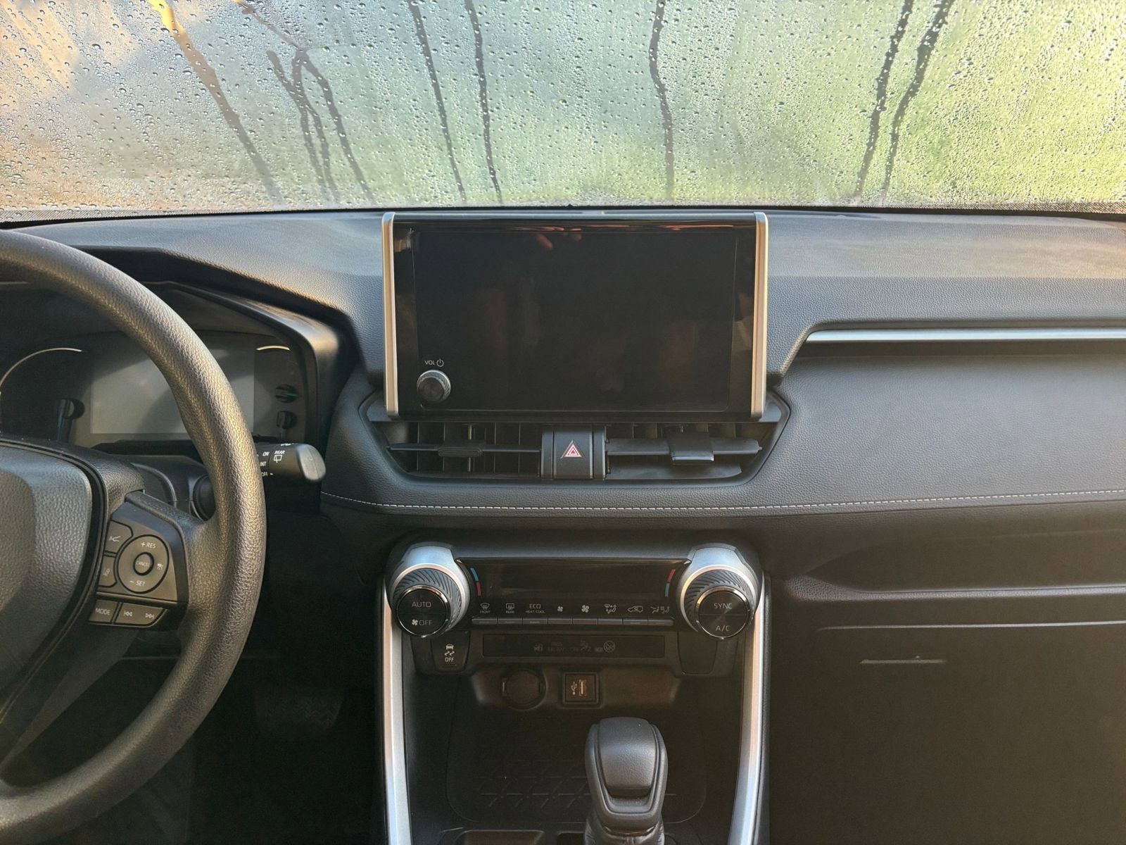 Thumbnail: 2025 Toyota RAV4 - 18