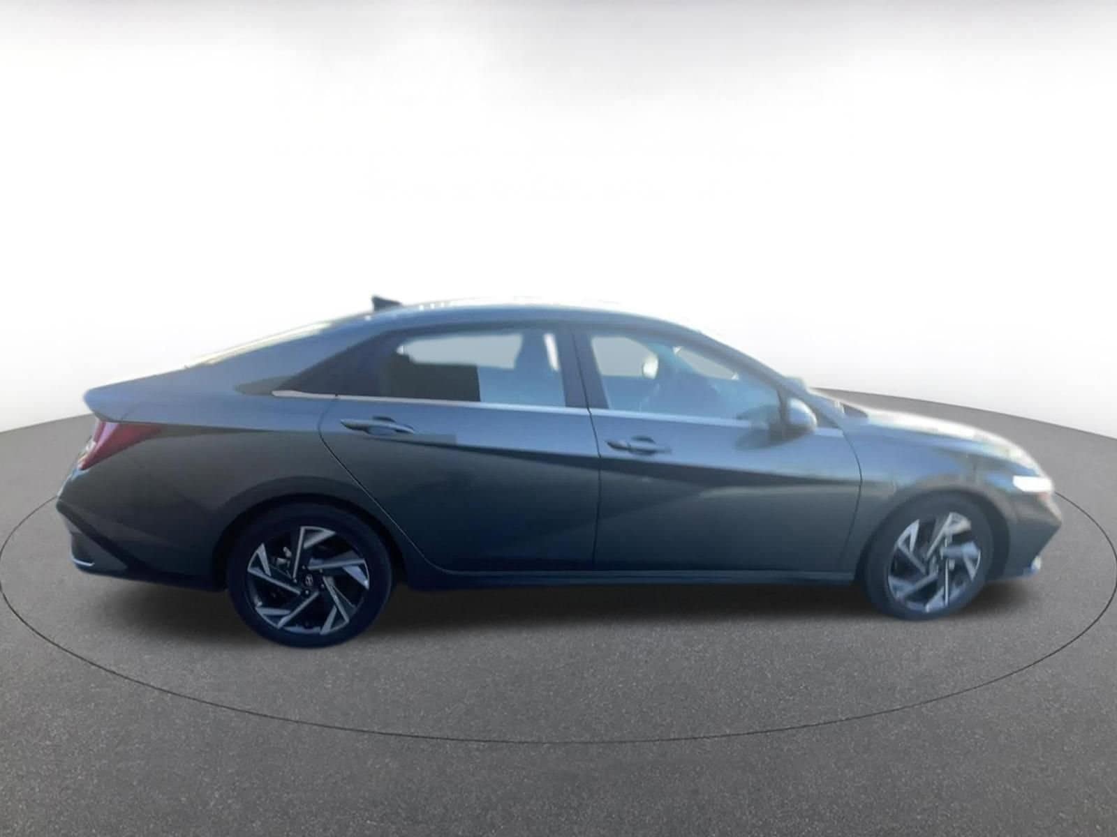 Thumbnail: 2025 Hyundai Elantra - 16