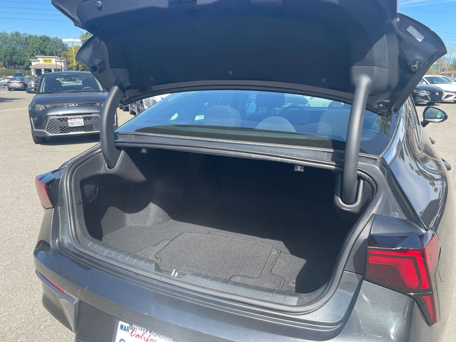 Thumbnail: 2025 Kia K5 - 30