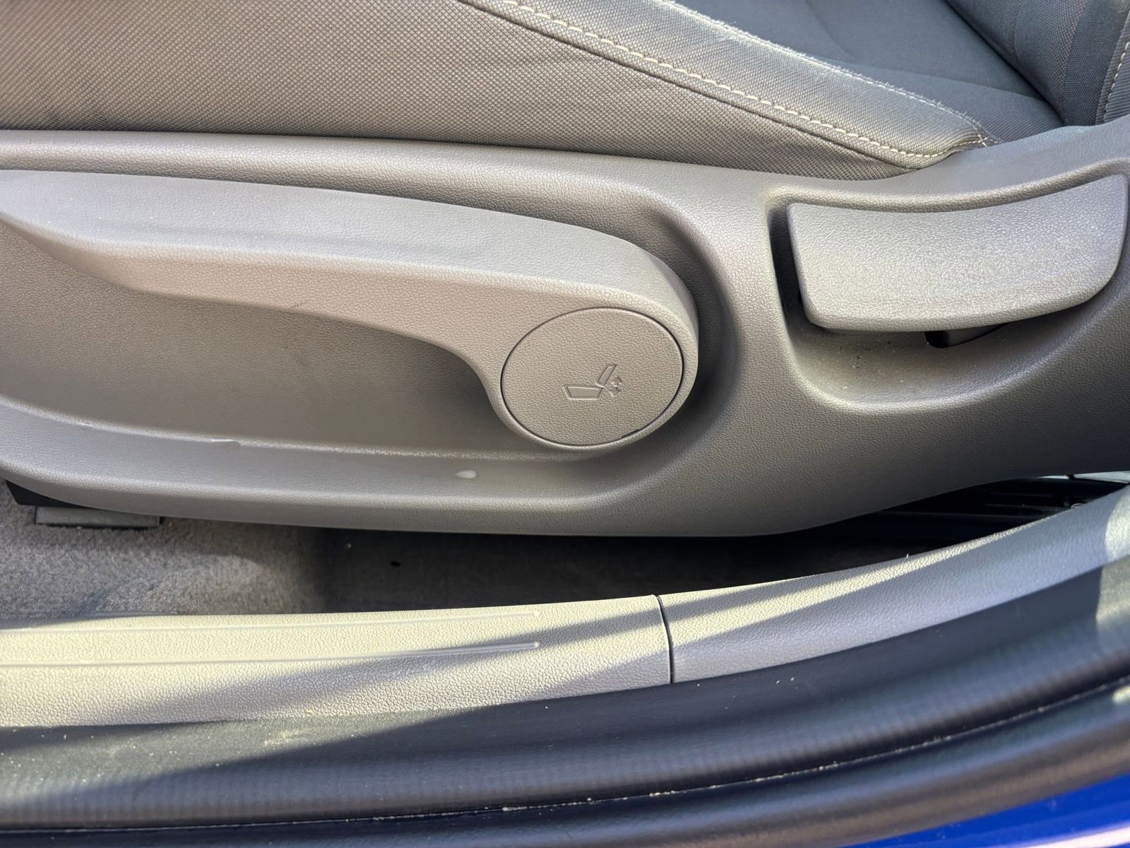 Thumbnail: 2025 Hyundai Elantra - 23