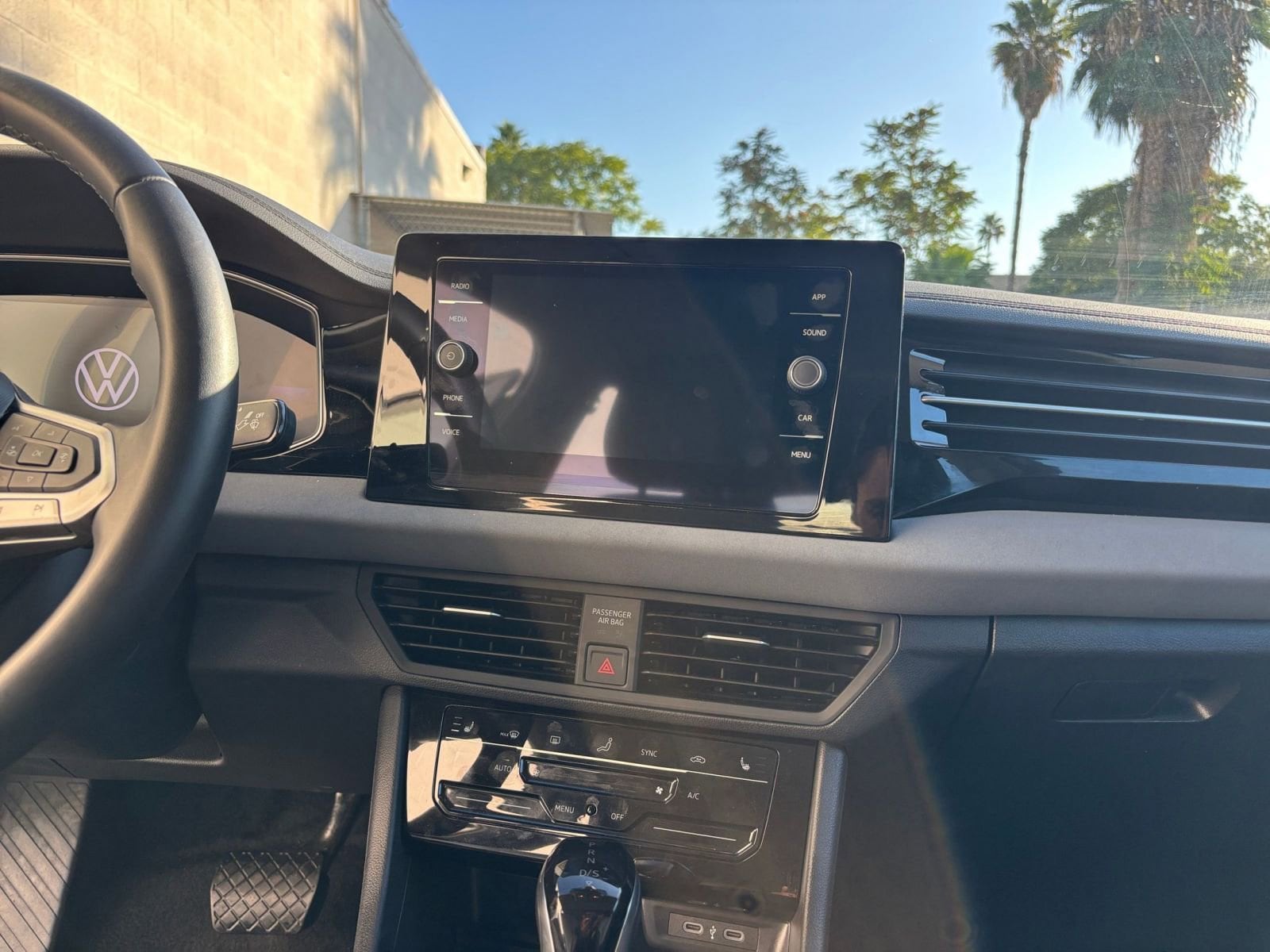 Thumbnail: 2025 Volkswagen Jetta - 18