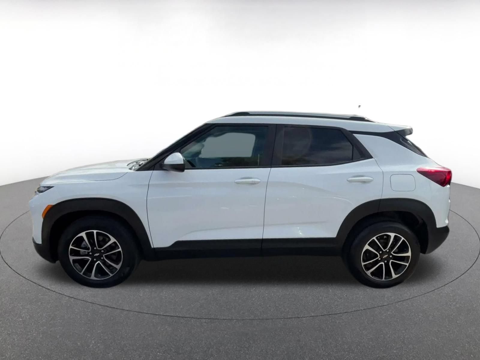 Thumbnail: 2025 Chevrolet TrailBlazer - 8