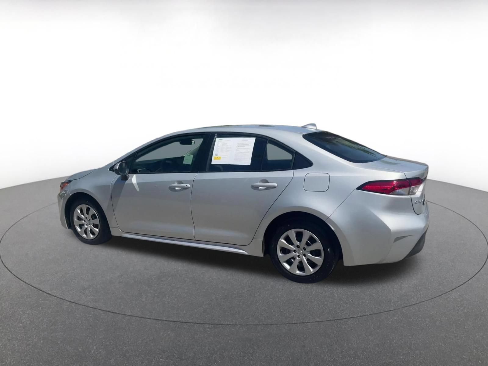 Thumbnail: 2025 Toyota Corolla - 10