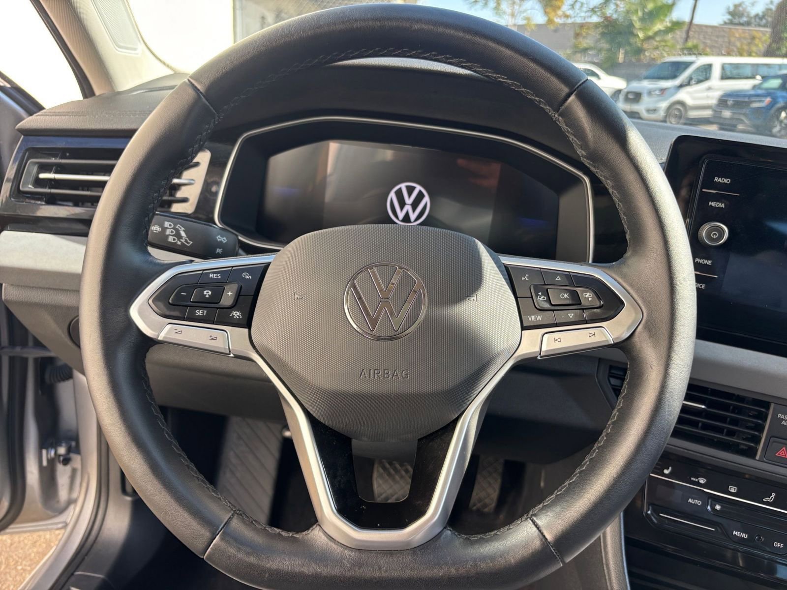 Thumbnail: 2025 Volkswagen Jetta - 28