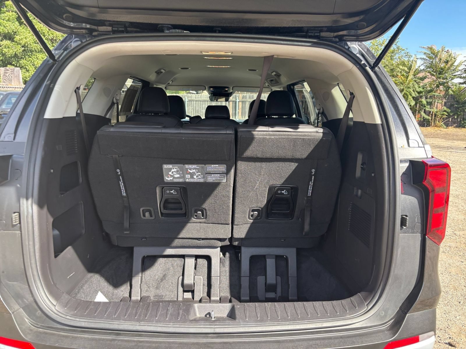 Thumbnail: 2026 Kia Carnival - 33