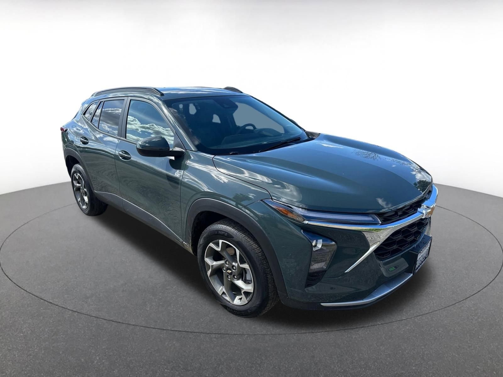 Thumbnail: 2025 Chevrolet Trax - 1