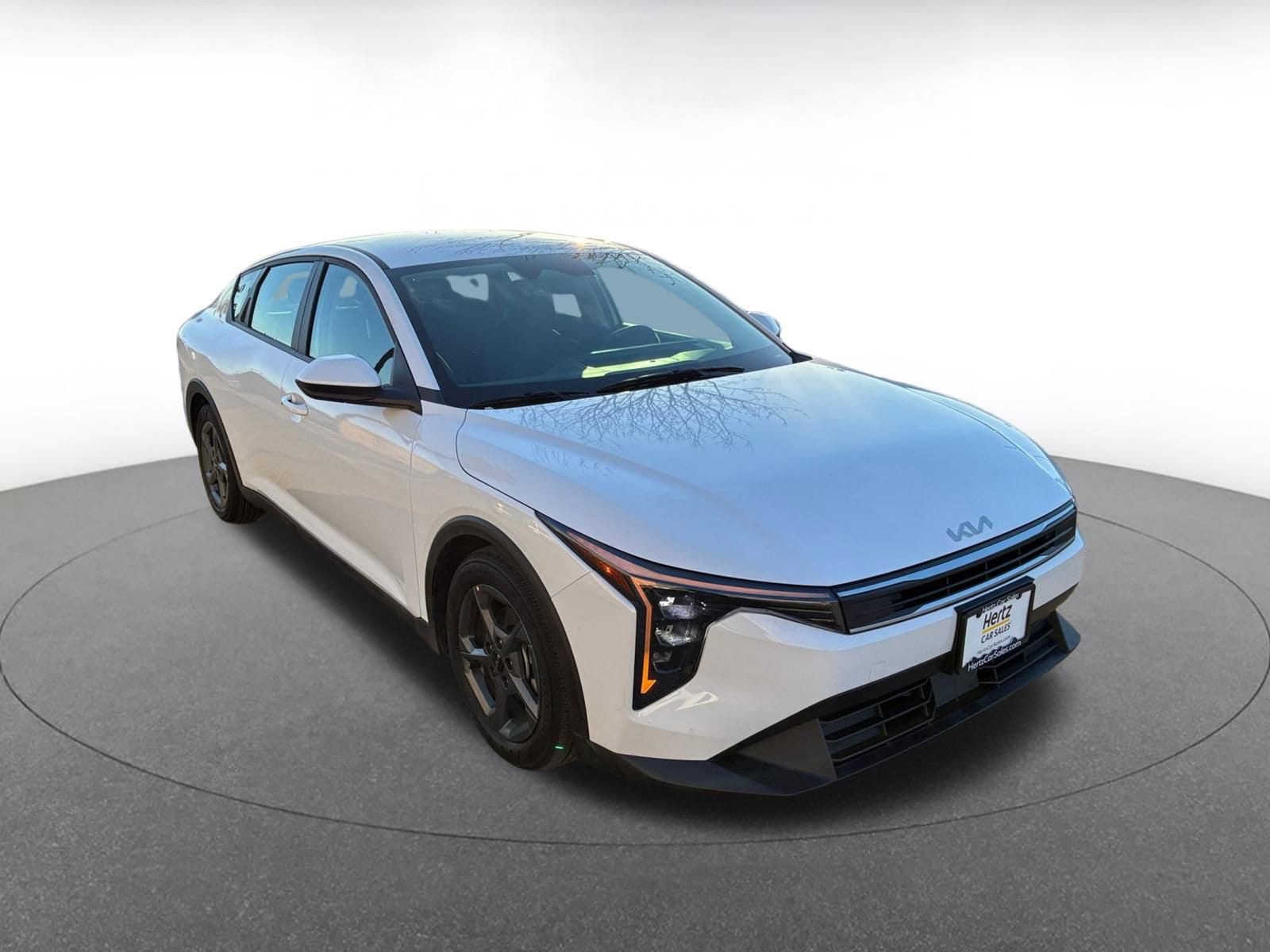 Thumbnail: 2025 Kia K4 - 1