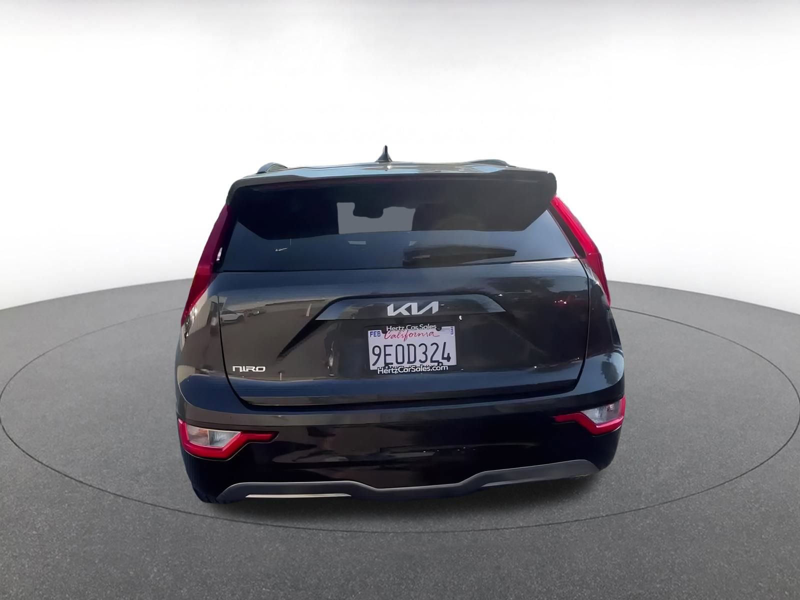 Thumbnail: 2023 Kia Niro - 12