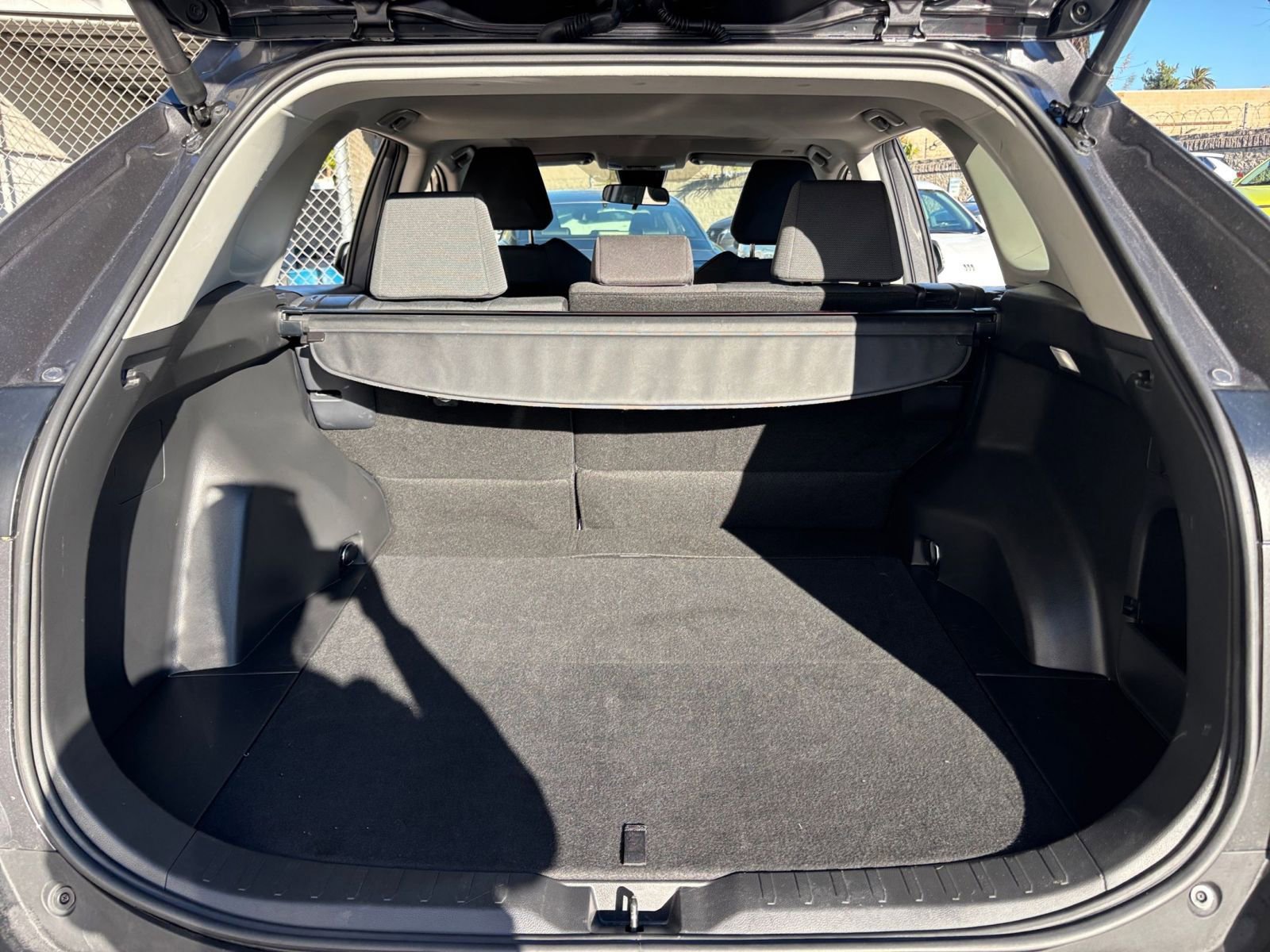 Thumbnail: 2025 Toyota RAV4 - 31