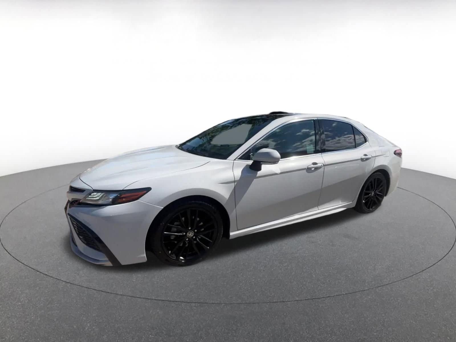 Thumbnail: 2022 Toyota Camry - 8