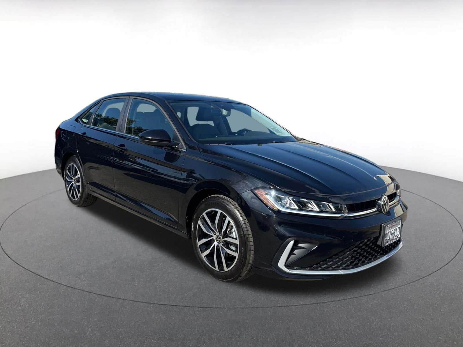 Thumbnail: 2025 Volkswagen Jetta - 1