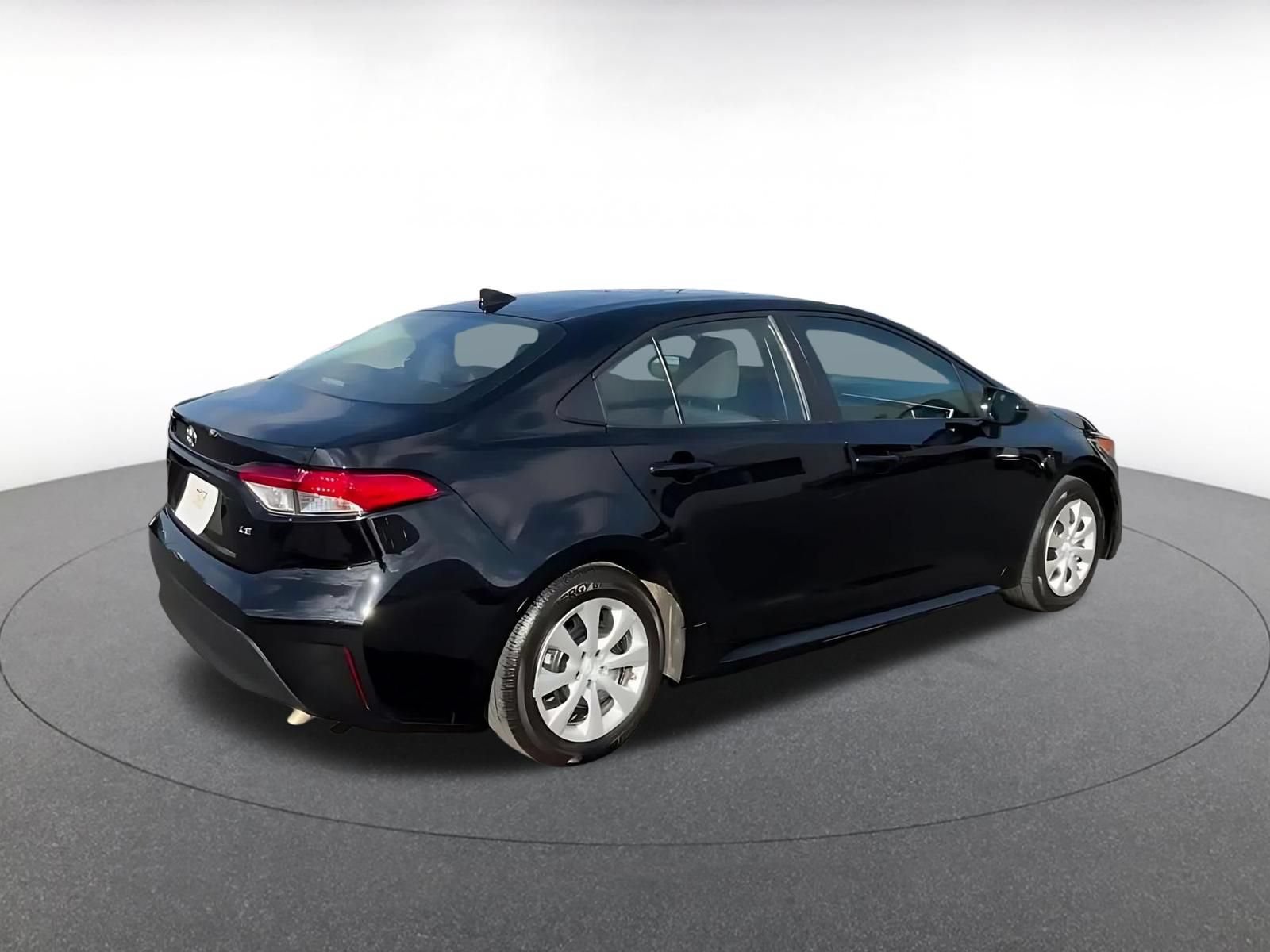 Thumbnail: 2025 Toyota Corolla - 15