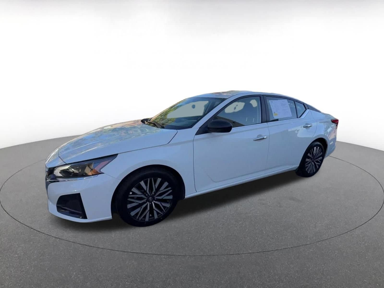 Thumbnail: 2025 Nissan Altima - 7