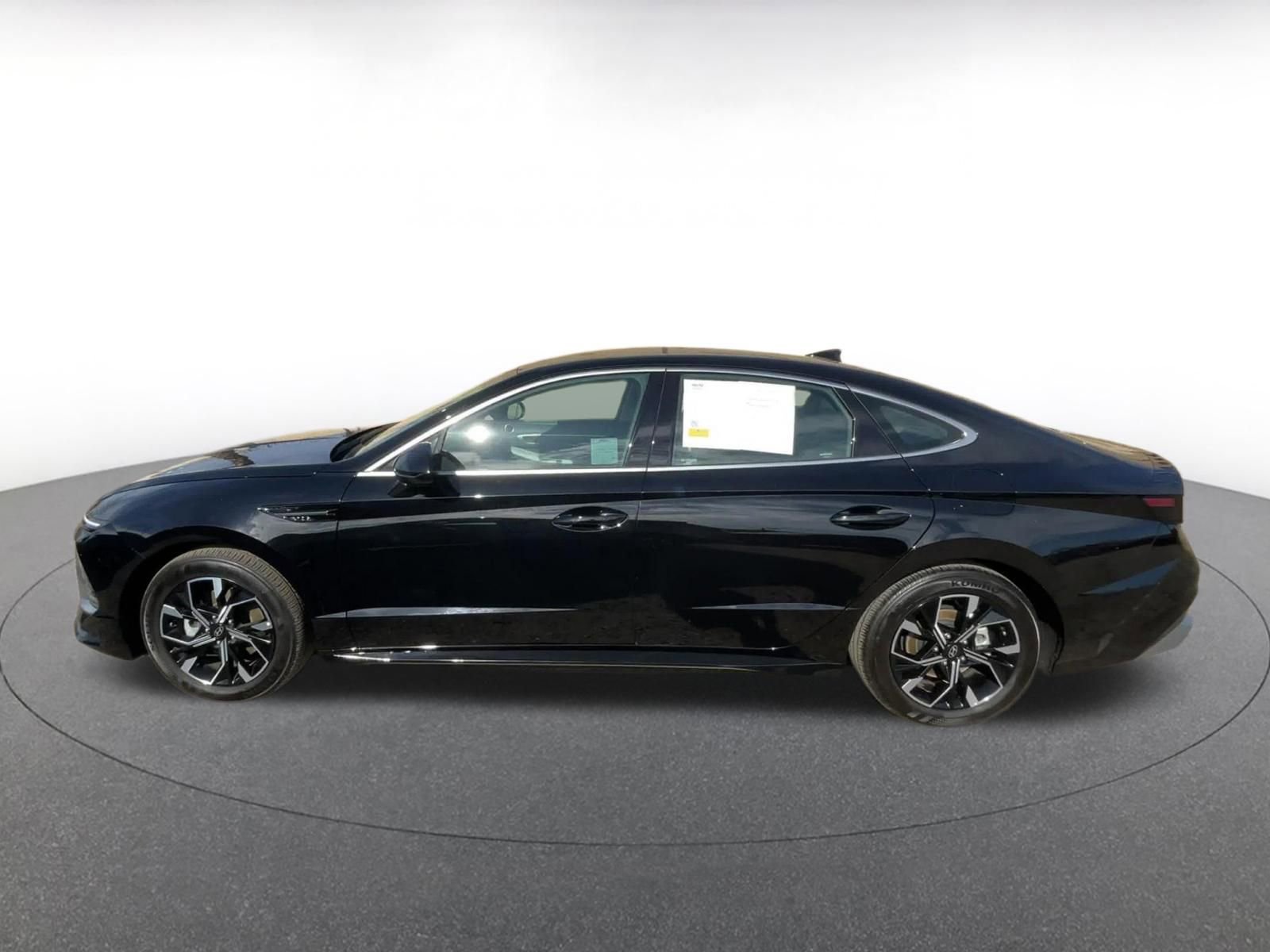 Thumbnail: 2025 Hyundai Sonata - 10