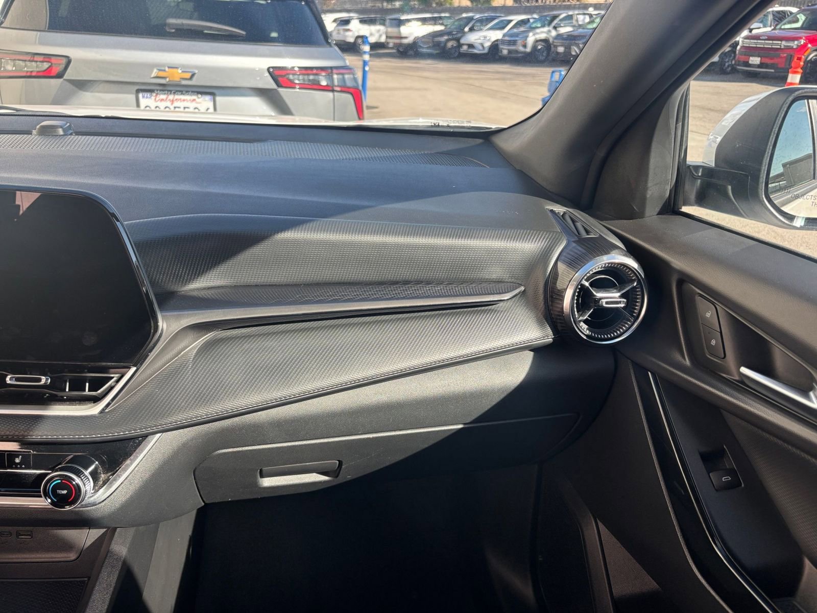 Thumbnail: 2025 Chevrolet Equinox - 35