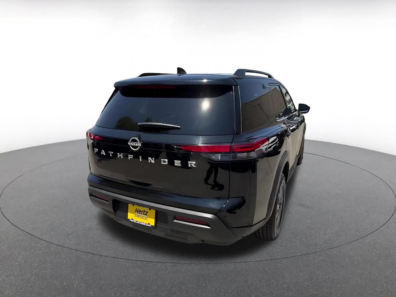 Thumbnail: 2025 Nissan Pathfinder - 15