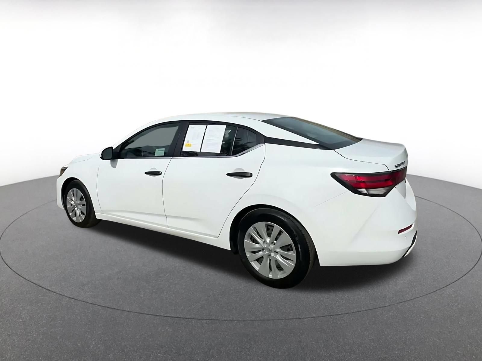Thumbnail: 2025 Nissan Sentra - 10