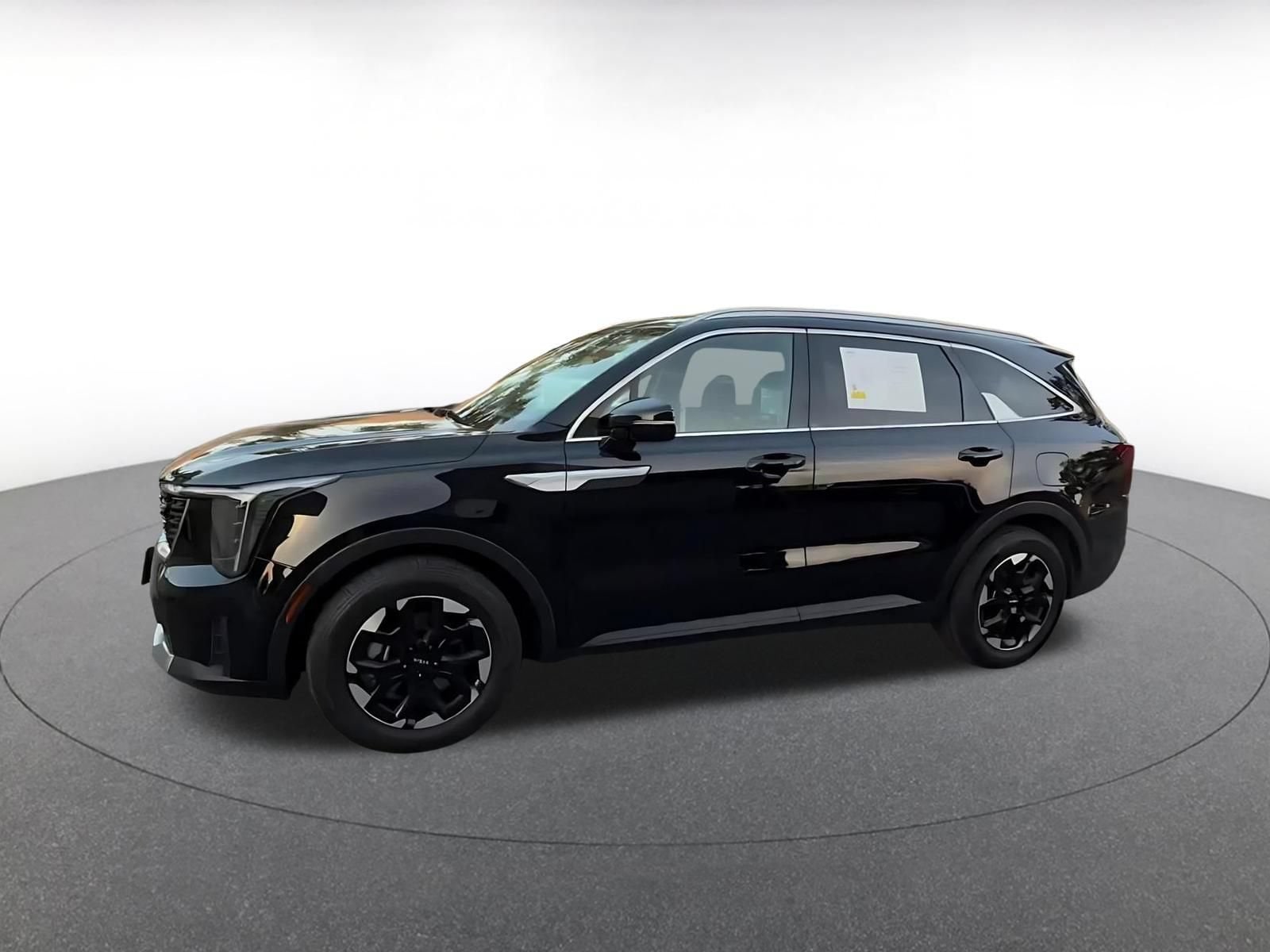 Thumbnail: 2024 Kia Sorento - 7