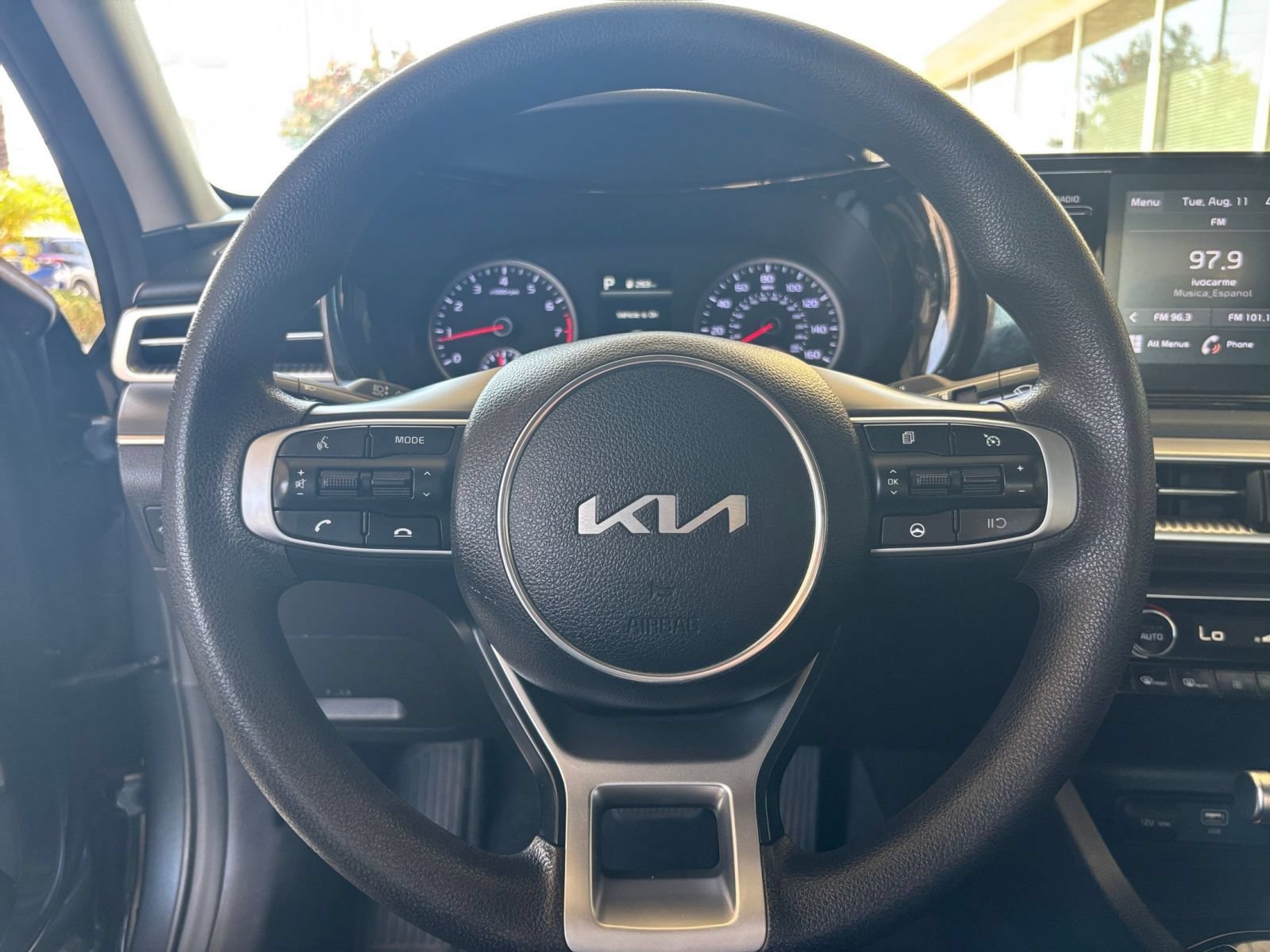 Thumbnail: 2023 Kia K5 - 28