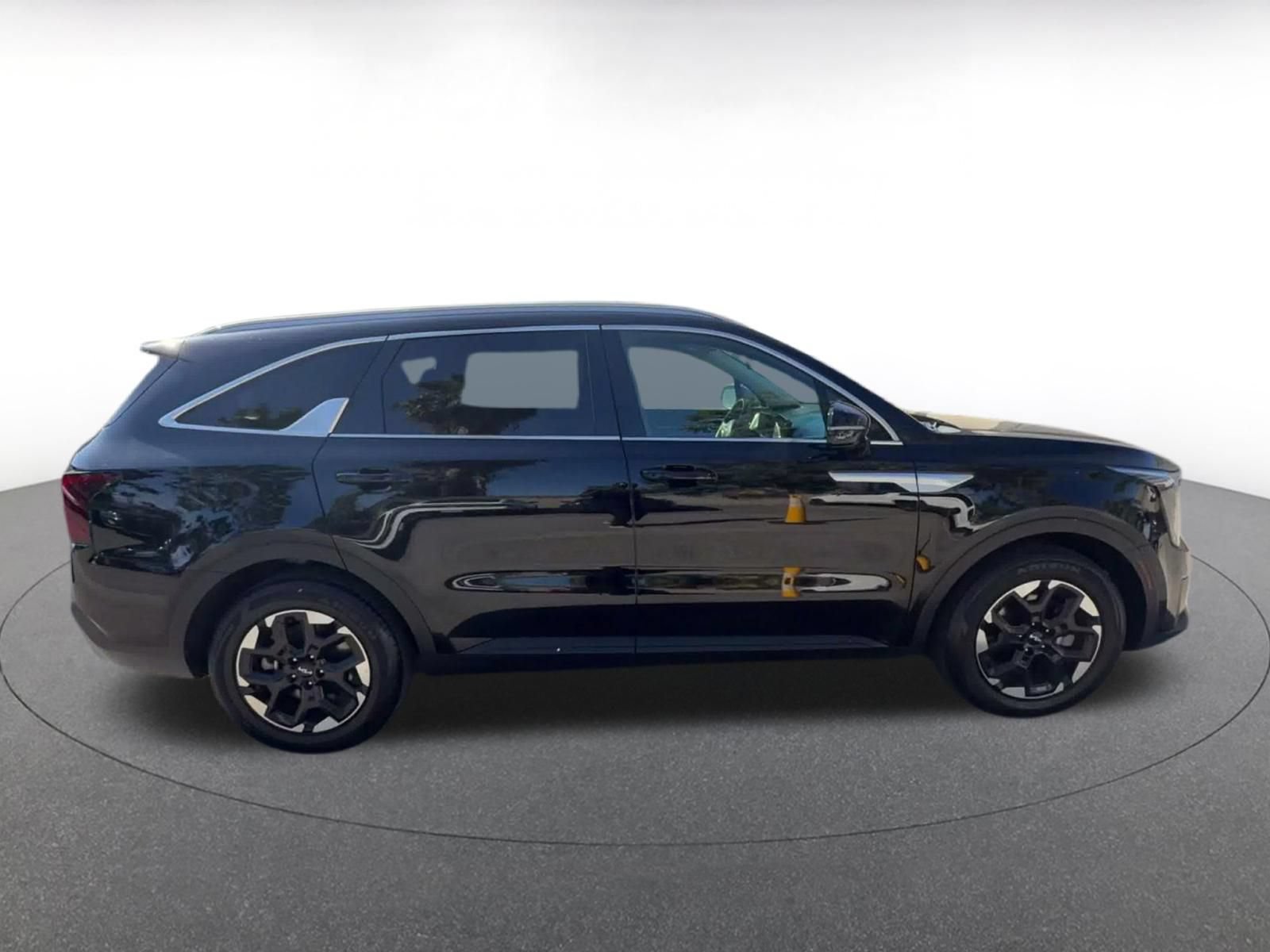 Thumbnail: 2024 Kia Sorento - 15