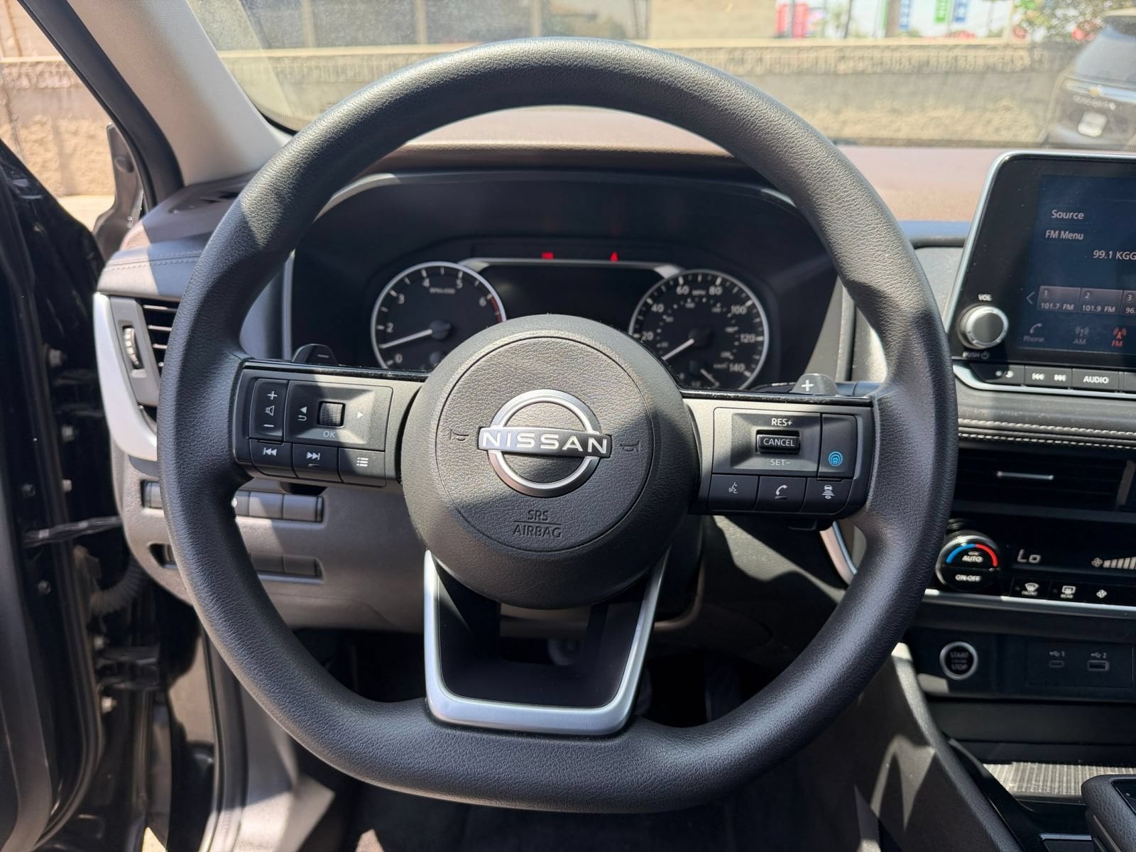 Thumbnail: 2023 Nissan Rogue - 29