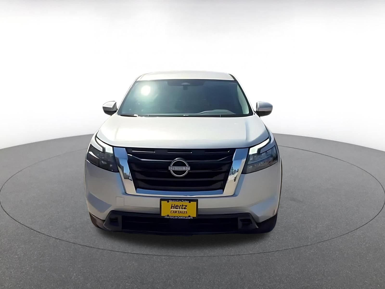 Thumbnail: 2025 Nissan Pathfinder - 4
