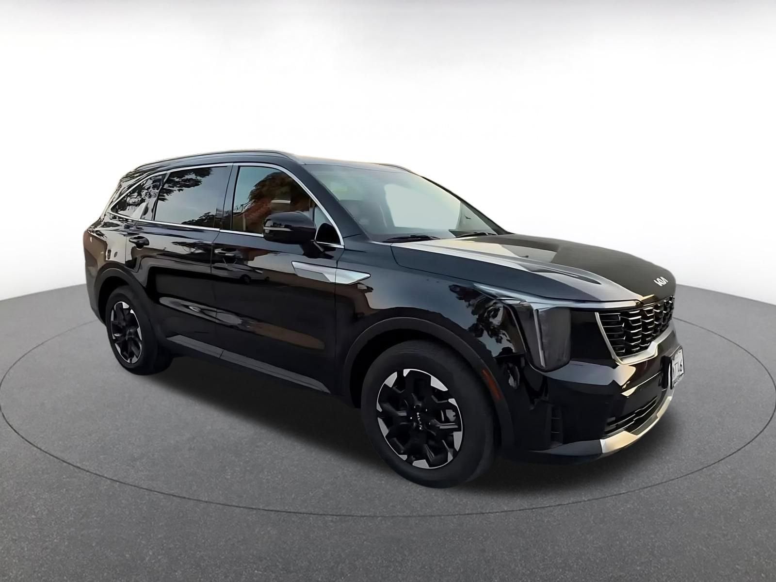 Thumbnail: 2024 Kia Sorento - 2