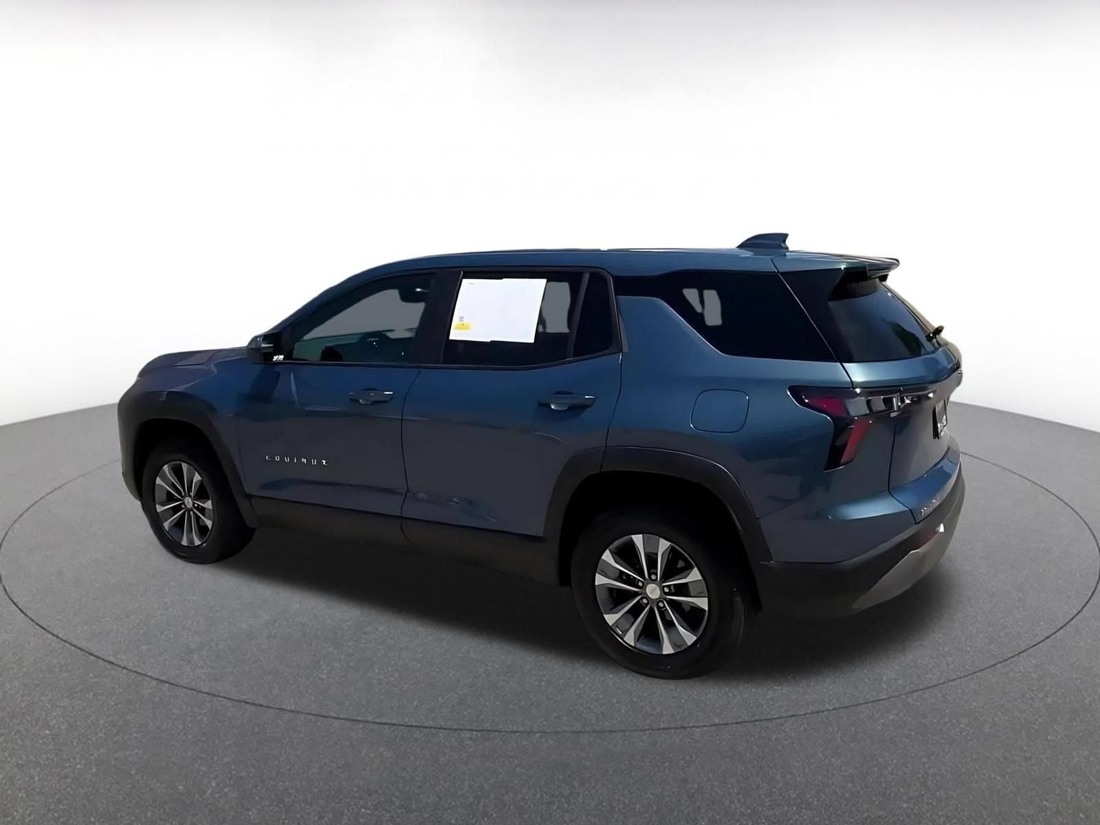 Thumbnail: 2025 Chevrolet Equinox - 10