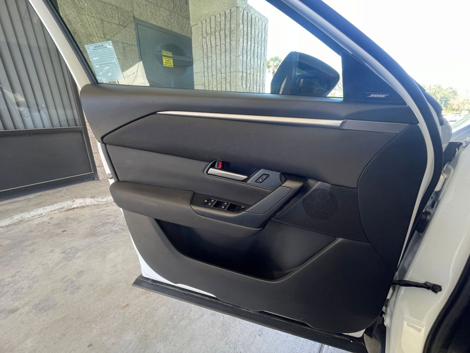 Thumbnail: 2025 Mazda CX-50 - 18