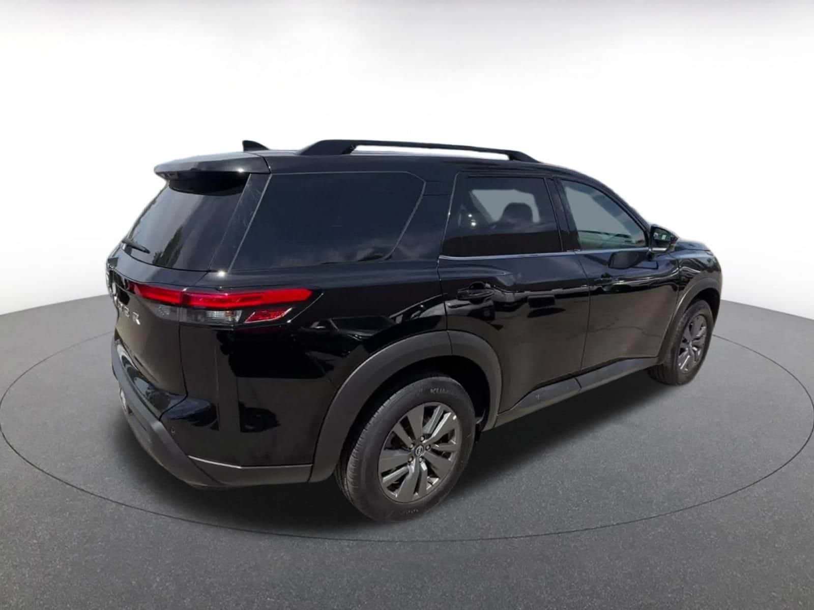 Thumbnail: 2025 Nissan Pathfinder - 11