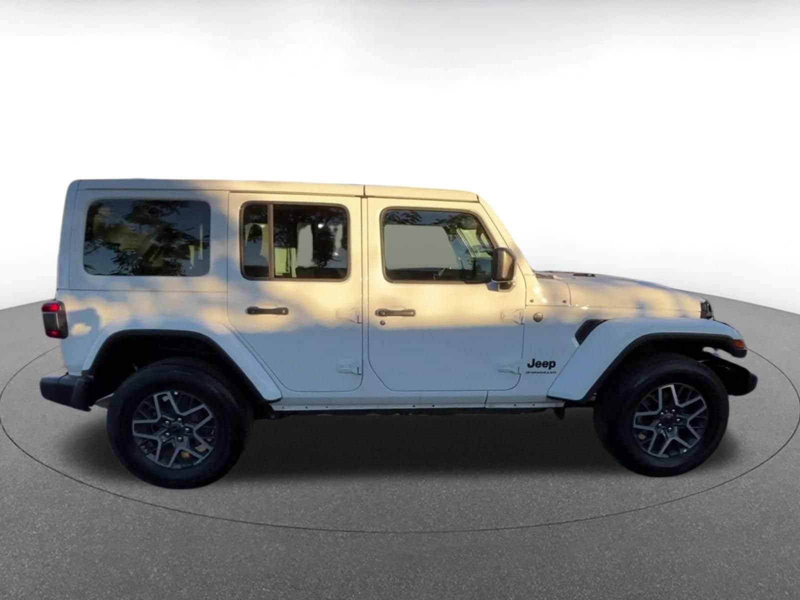 Thumbnail: 2025 Jeep Wrangler - 16