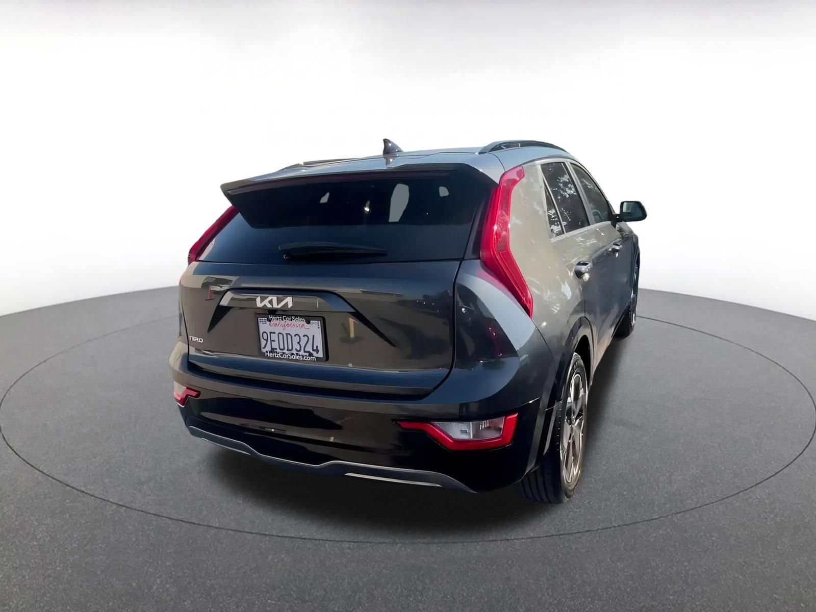 Thumbnail: 2023 Kia Niro - 13