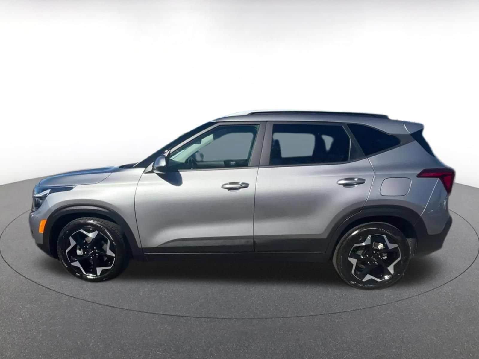 Thumbnail: 2025 Kia Seltos - 9