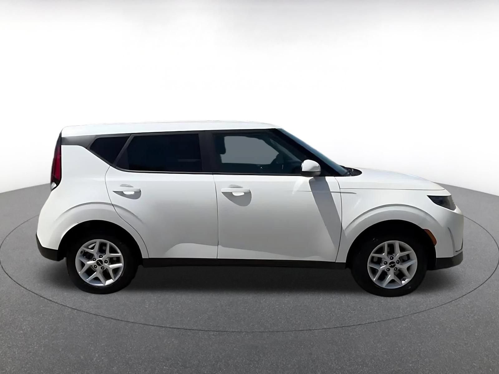 Thumbnail: 2025 Kia Soul - 15