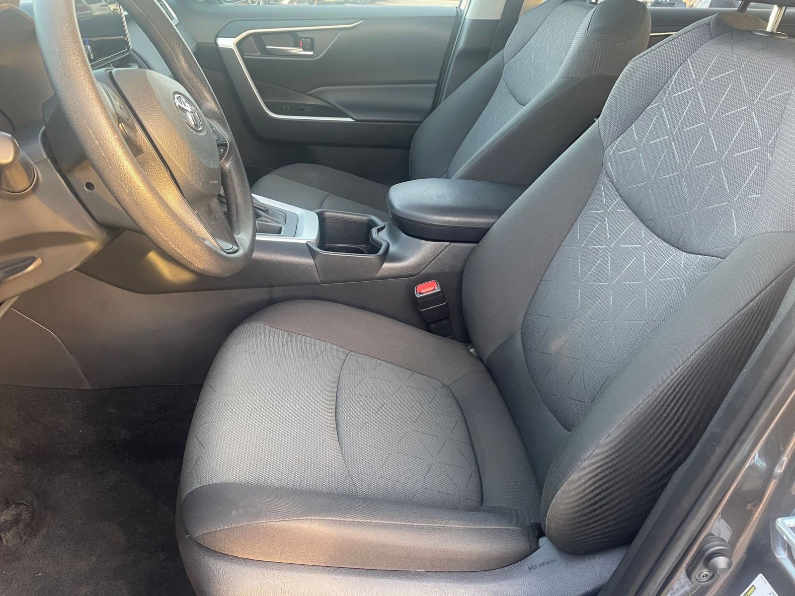 Thumbnail: 2025 Toyota RAV4 - 30