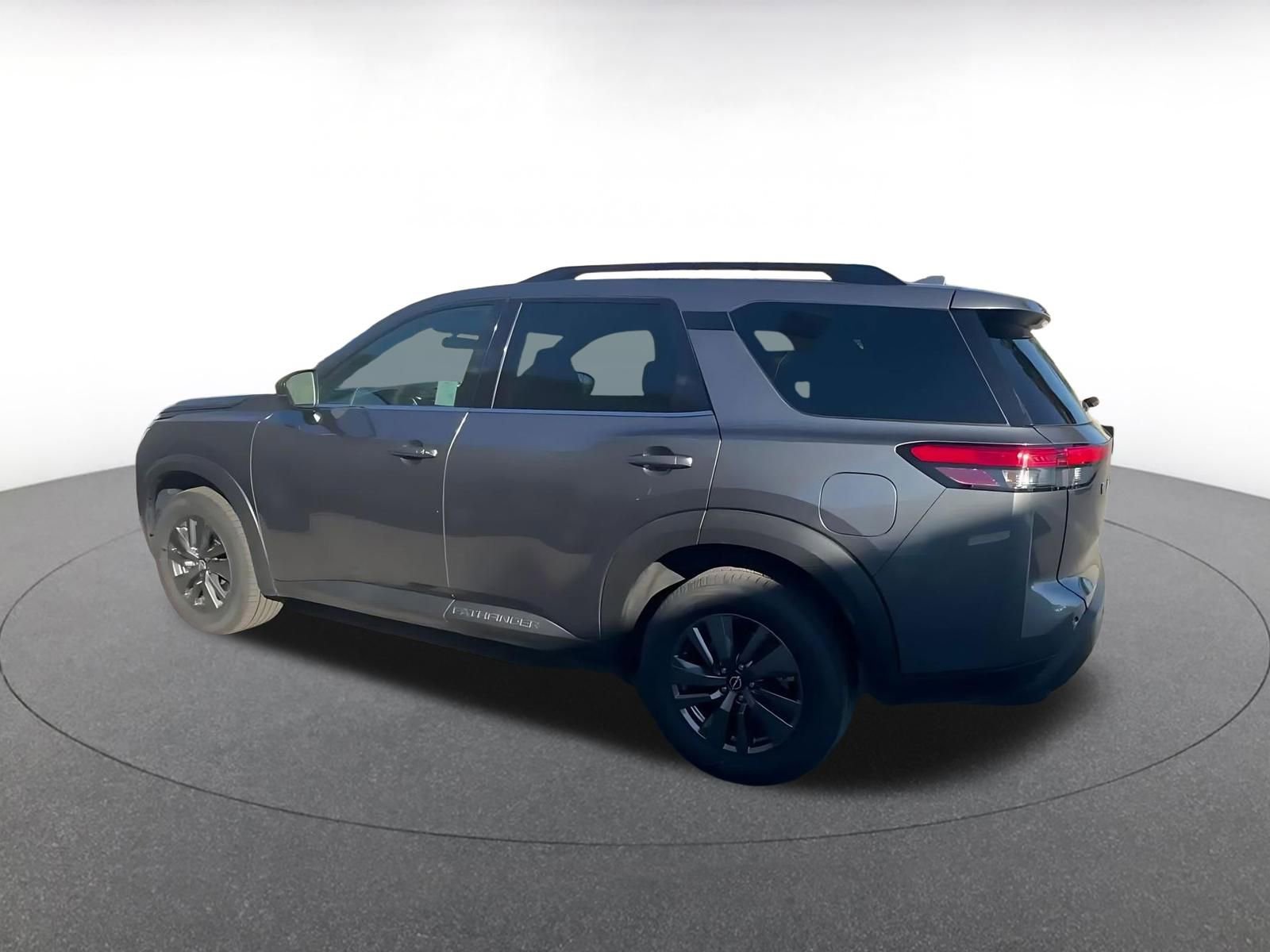 Thumbnail: 2025 Nissan Pathfinder - 10