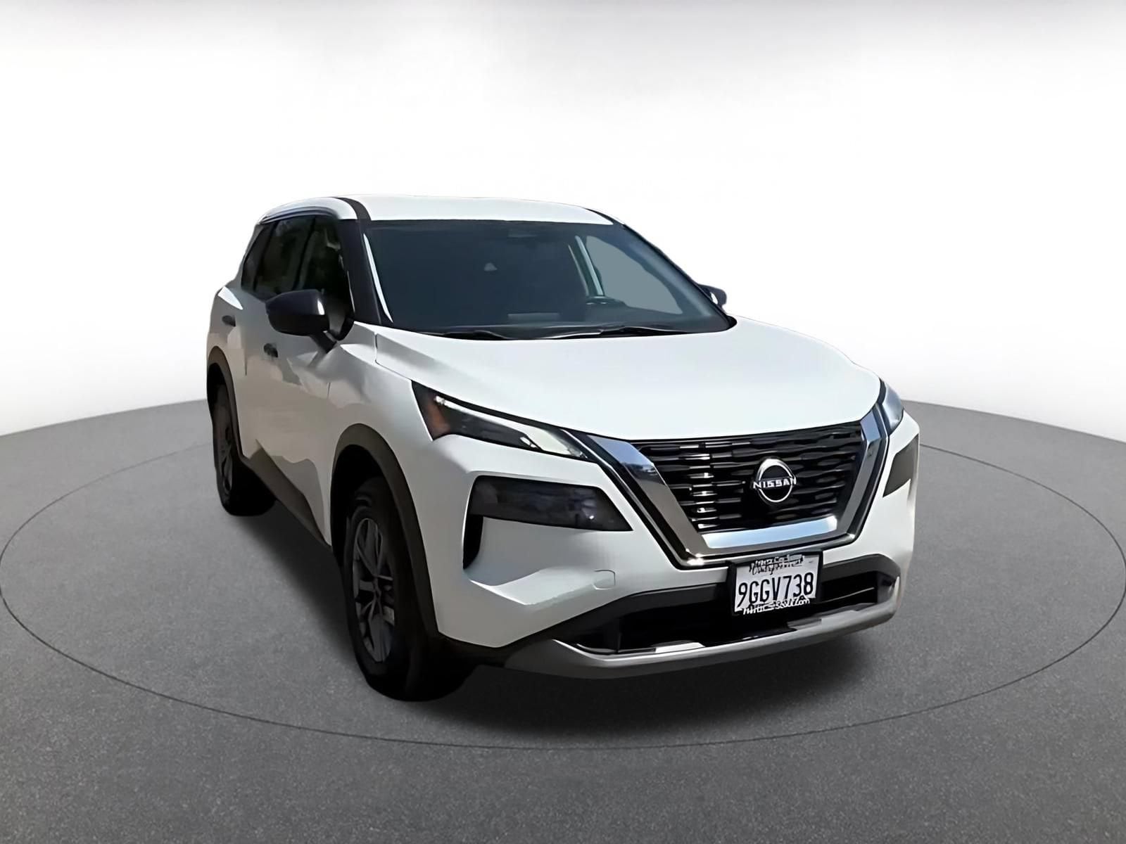 Thumbnail: 2023 Nissan Rogue - 3
